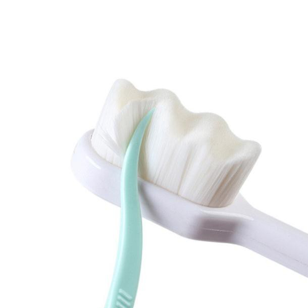 Bàn Chải Mềm Dành Cho Người Niềng Răng